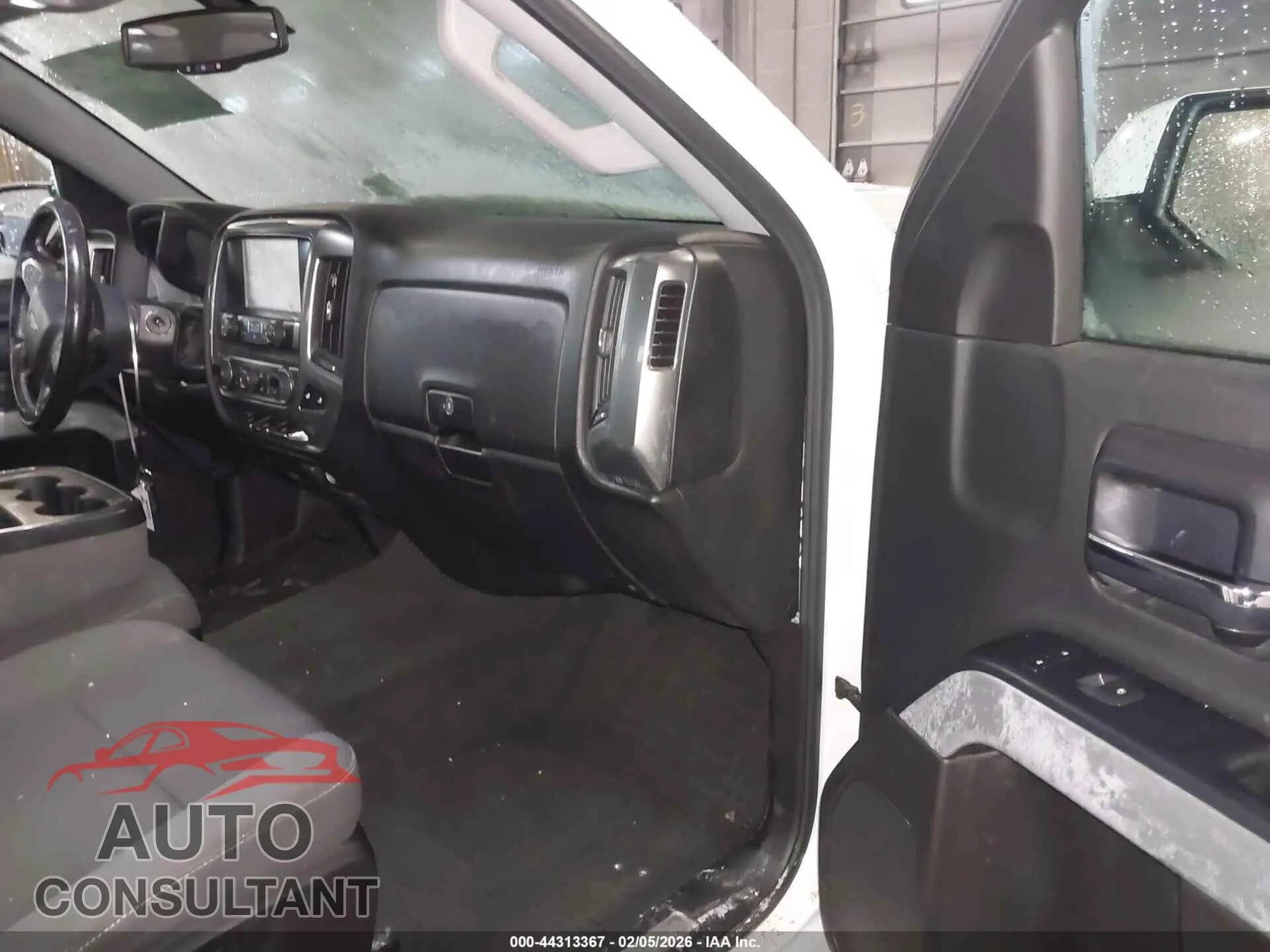 2018 CHEVROLET SILVERADO 1500 Used VIN 1GCVKREC6JZ245731 – interior seats