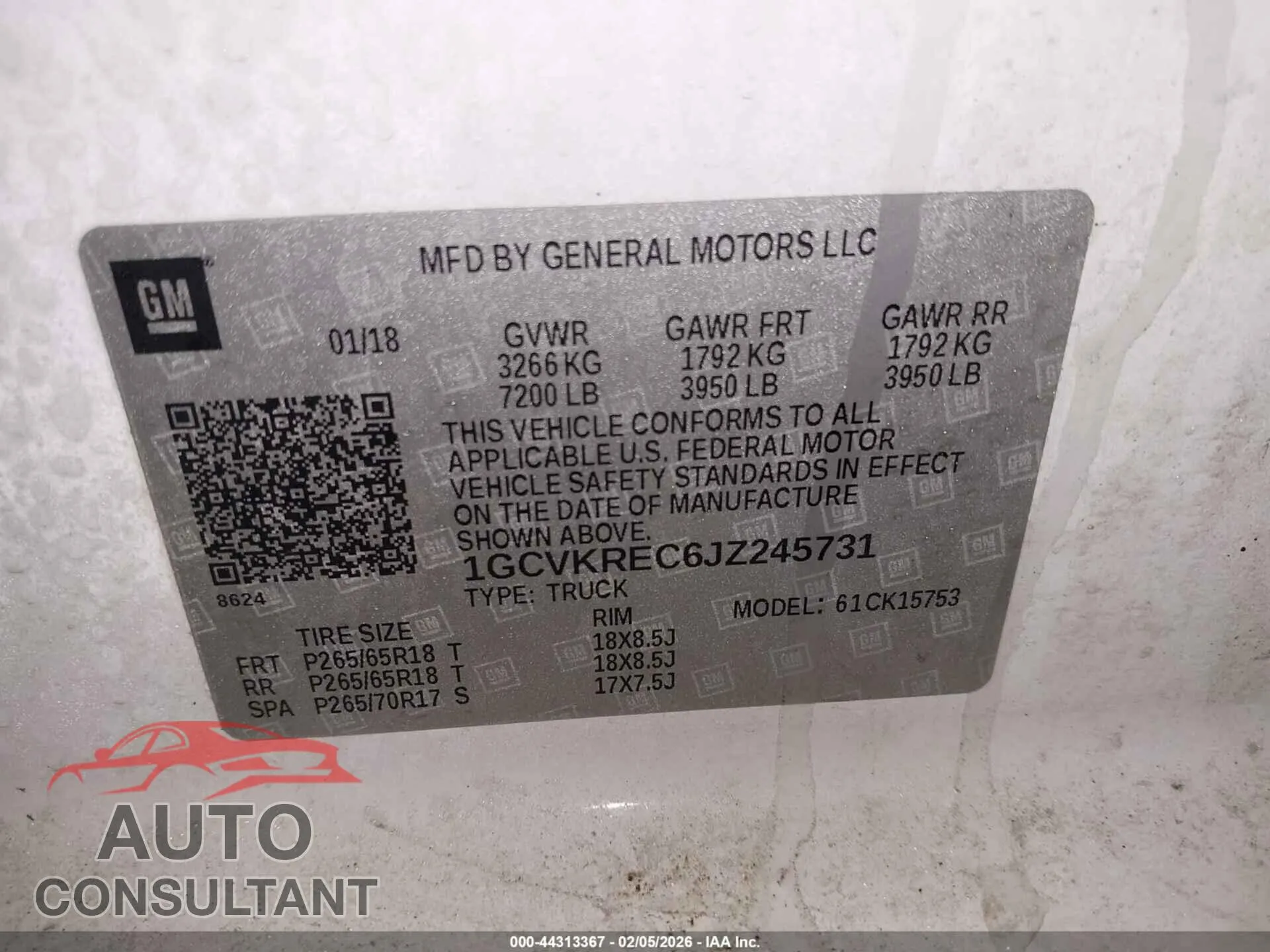 2018 CHEVROLET SILVERADO 1500 Used VIN 1GCVKREC6JZ245731 – trunk area