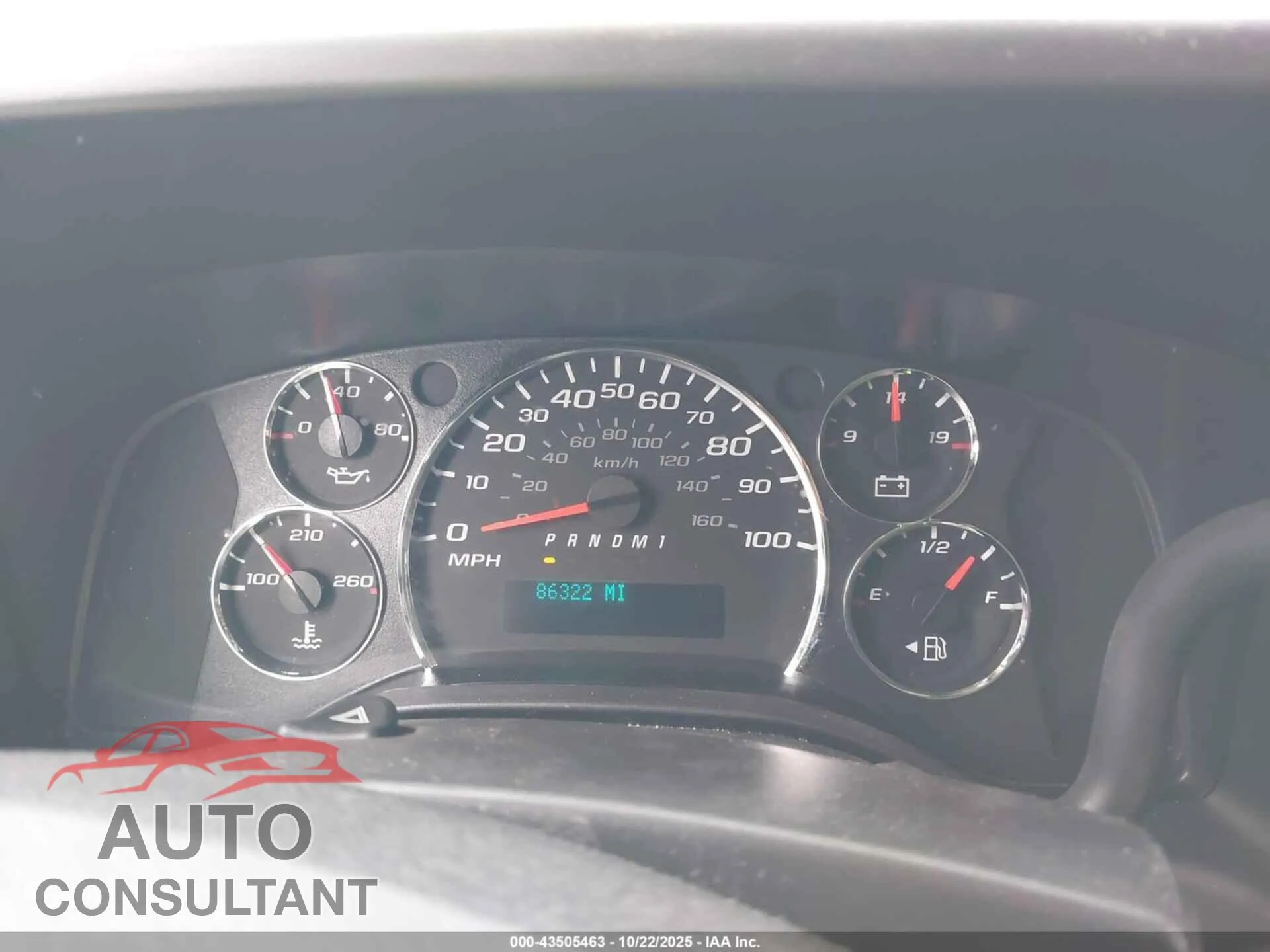 2014 CHEVROLET EXPRESS 2500 Damaged VIN 1GCWGFCA9E1198270 – exterior detail 2014 CHEVROLET EXPRESS 2500 Damaged VIN 1GCWGFCA9E1198270 – exterior detail