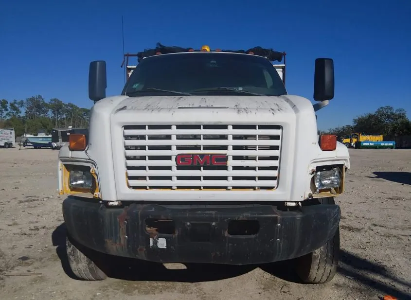 2005 GMC C7 Used VIN 1GDJ7C1C95F530431 – photo 17