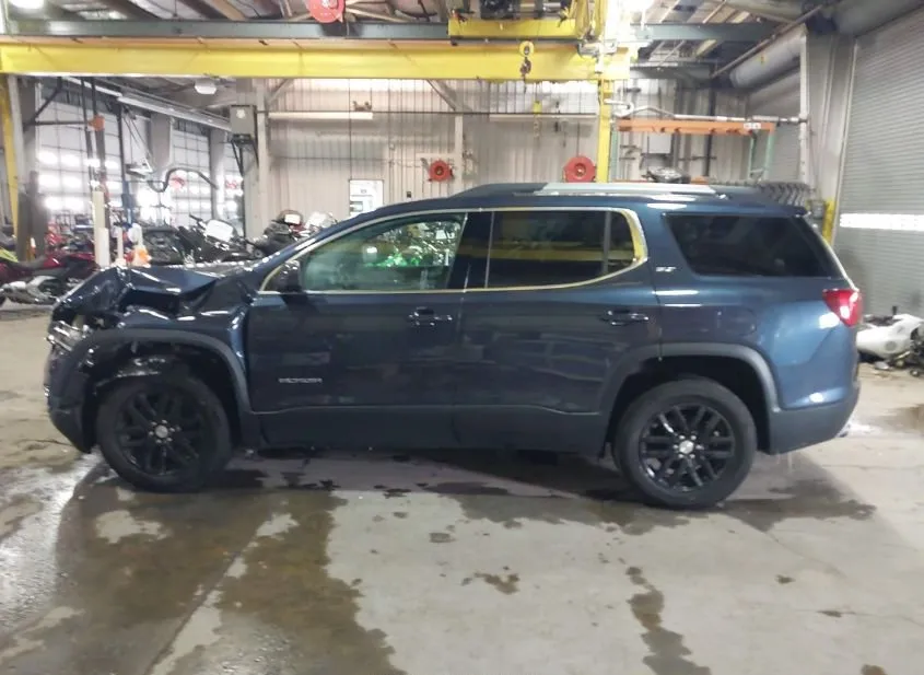 2018 GMC Acadia Used VIN 1GKKNMLSXJZ179695 – trunk area 2018 GMC Acadia Used VIN 1GKKNMLSXJZ179695 – trunk area