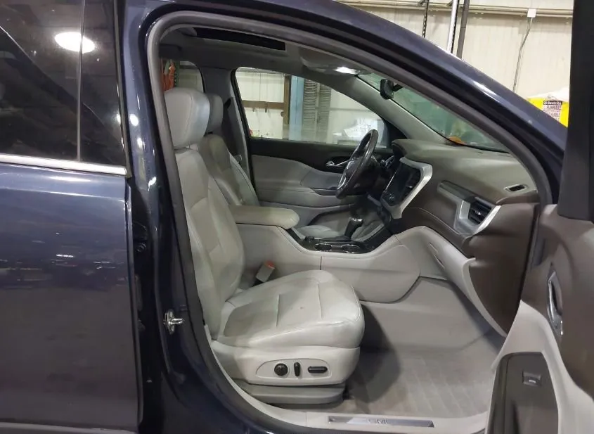 2018 GMC Acadia Used VIN 1GKKNMLSXJZ179695 – photo 16 2018 GMC Acadia Used VIN 1GKKNMLSXJZ179695 – photo 16