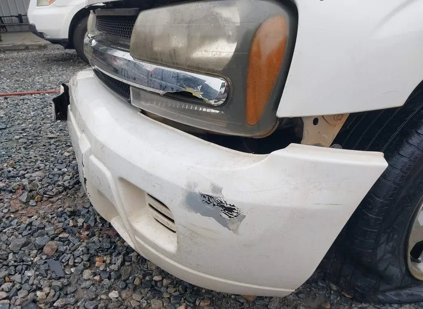 2004 CHEVROLET Trailblazer Used VIN 1GNDS13S342224475 – undercarriage