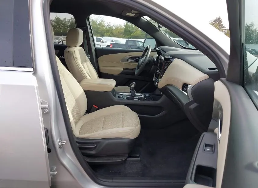2022 CHEVROLET Traverse Used VIN 1GNERFKW7NJ137591 – interior seats