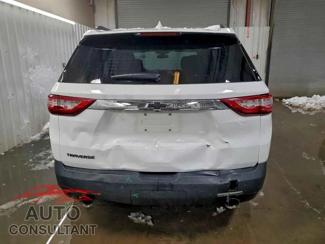 2019 CHEVROLET TRAVERSE Damaged VIN 1GNERGKW6KJ141424 – engine bay