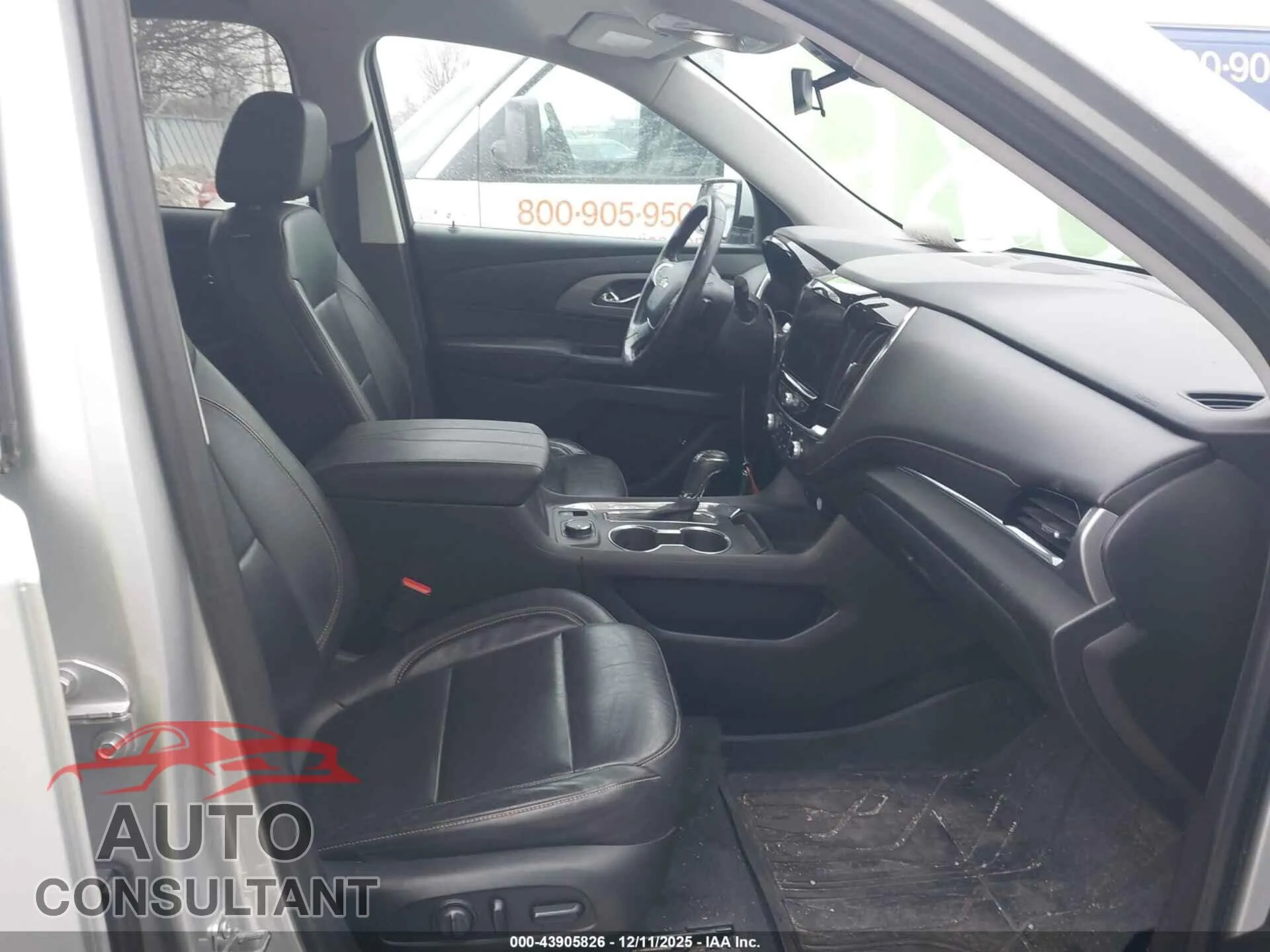 2020 CHEVROLET TRAVERSE Damaged VIN 1GNERHKW2LJ312161 – interior seats