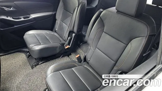 2020 Chevrolet Traverse 3.6 AWD Redline Sold VIN 1GNEV9KW7LJ153008 – interior seats