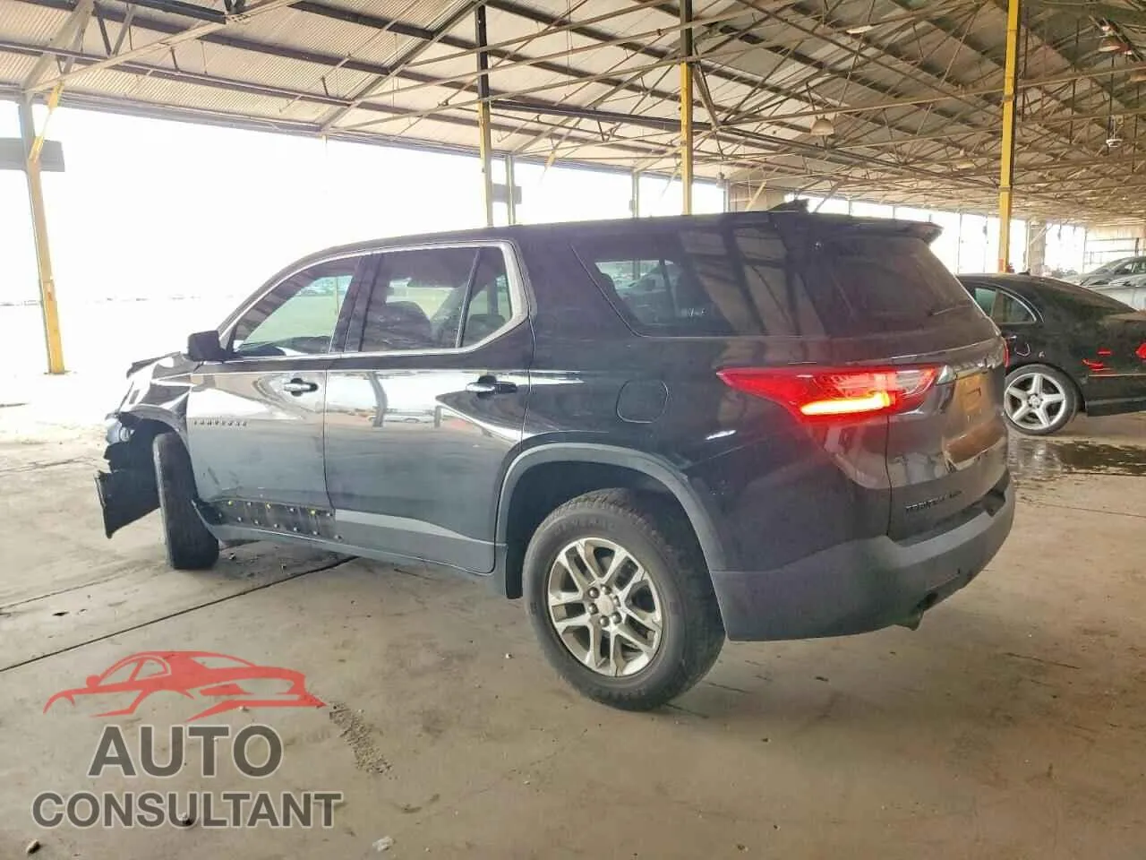 2019 CHEVROLET TRAVERSE Damaged VIN 1GNEVFKW7KJ291404 – rear exterior