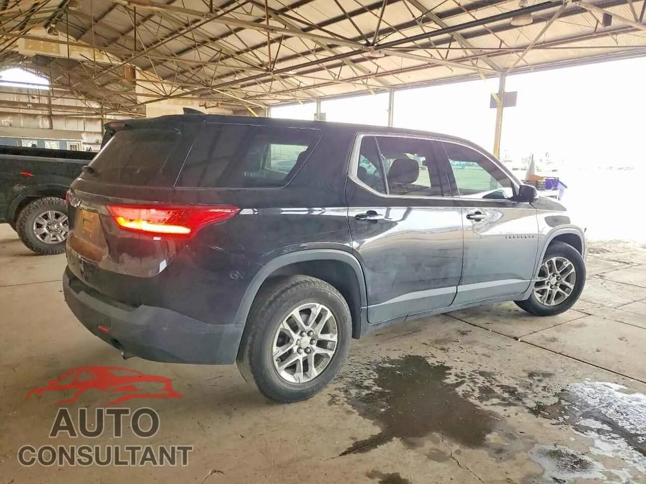 2019 CHEVROLET TRAVERSE Damaged VIN 1GNEVFKW7KJ291404 – side profile