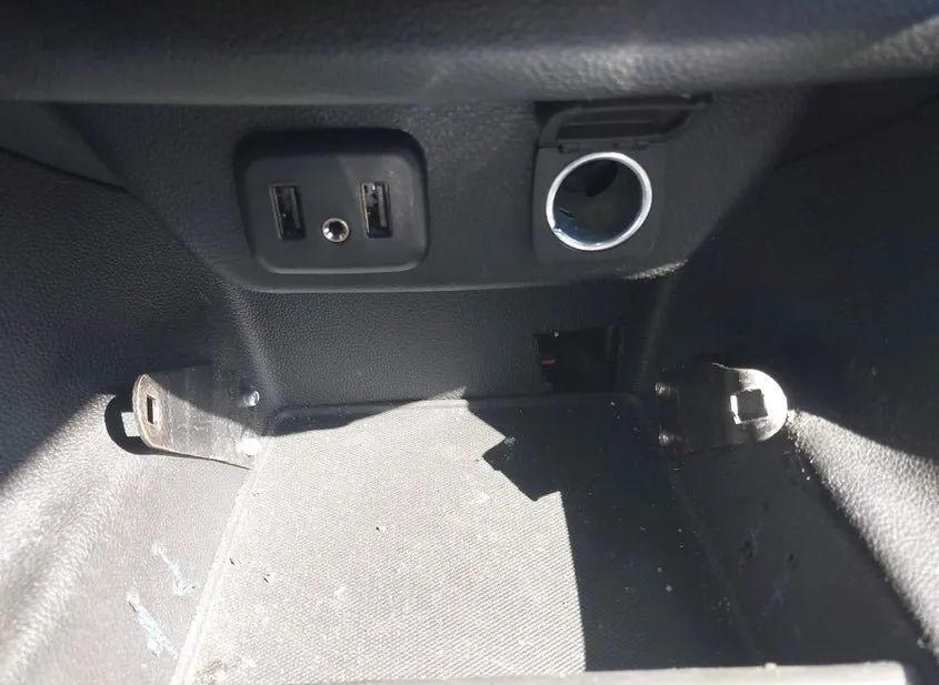 2020 CHEVROLET Traverse Used VIN 1GNEVFKW9LJ104732 – photo 17
