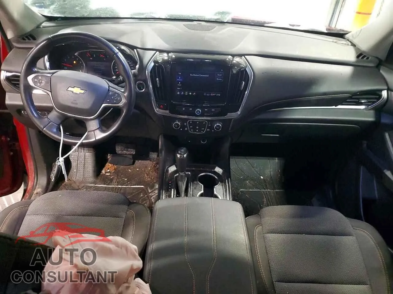 2020 CHEVROLET TRAVERSE Used VIN 1GNEVGKW0LJ230113 – undercarriage