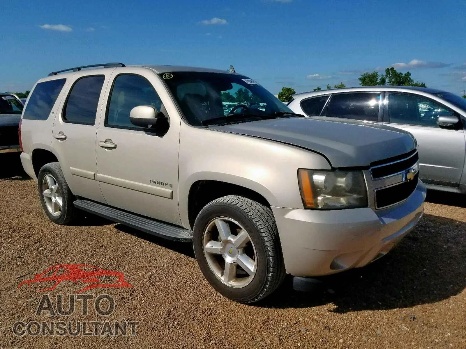 2008 CHEVROLET TAHOE K150 Damaged VIN 1GNFK130X8R156843 – trunk area