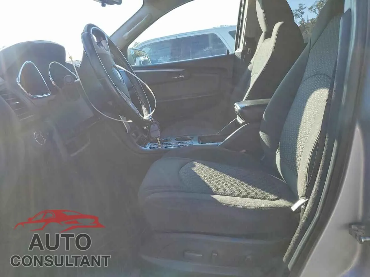 2012 CHEVROLET TRAVERSE Damaged VIN 1GNKRGED9CJ342636 – exterior detail