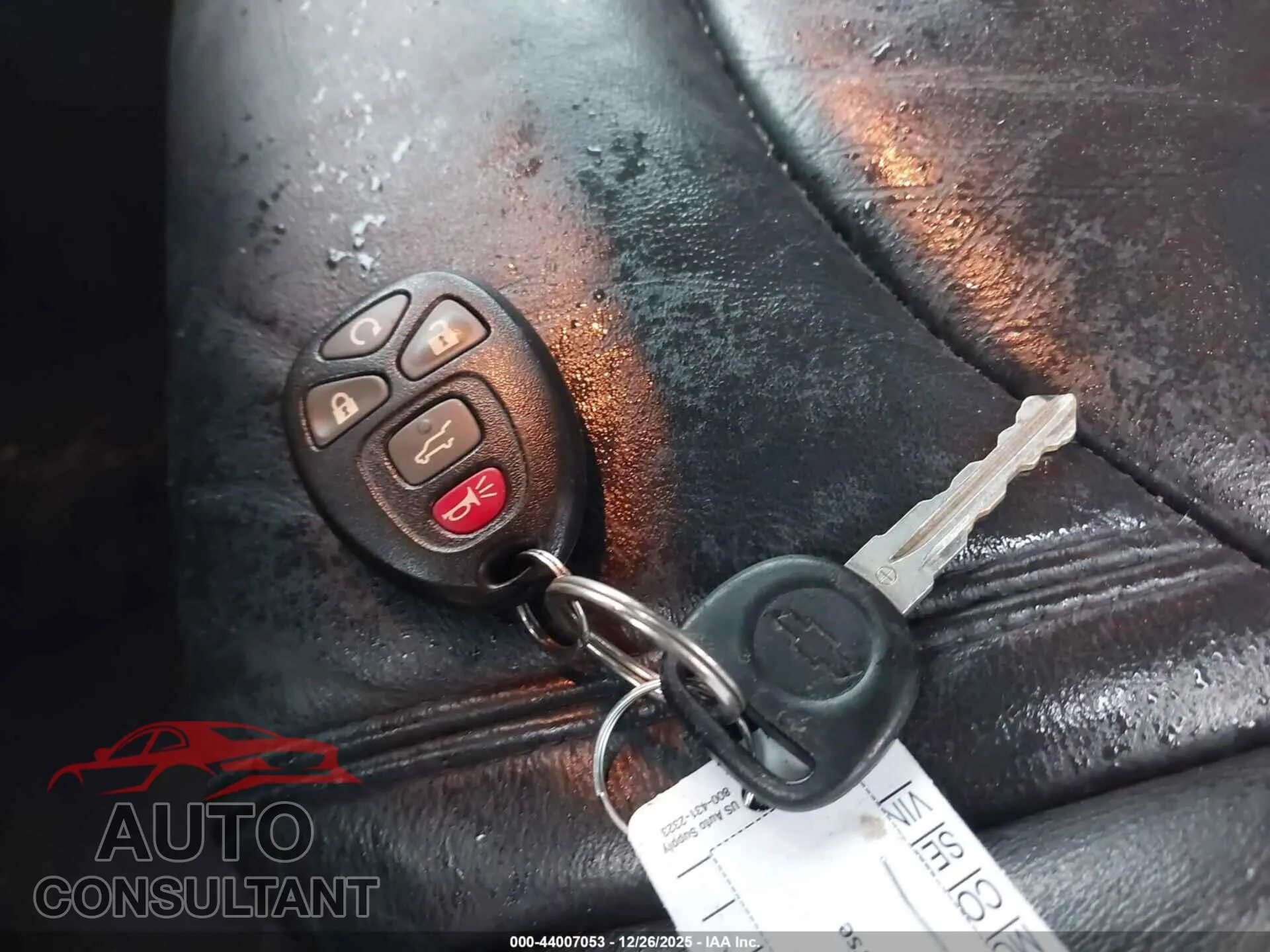 2011 CHEVROLET TRAVERSE Damaged VIN 1GNKRJED8BJ412705 – photo 11 2011 CHEVROLET TRAVERSE Damaged VIN 1GNKRJED8BJ412705 – photo 11