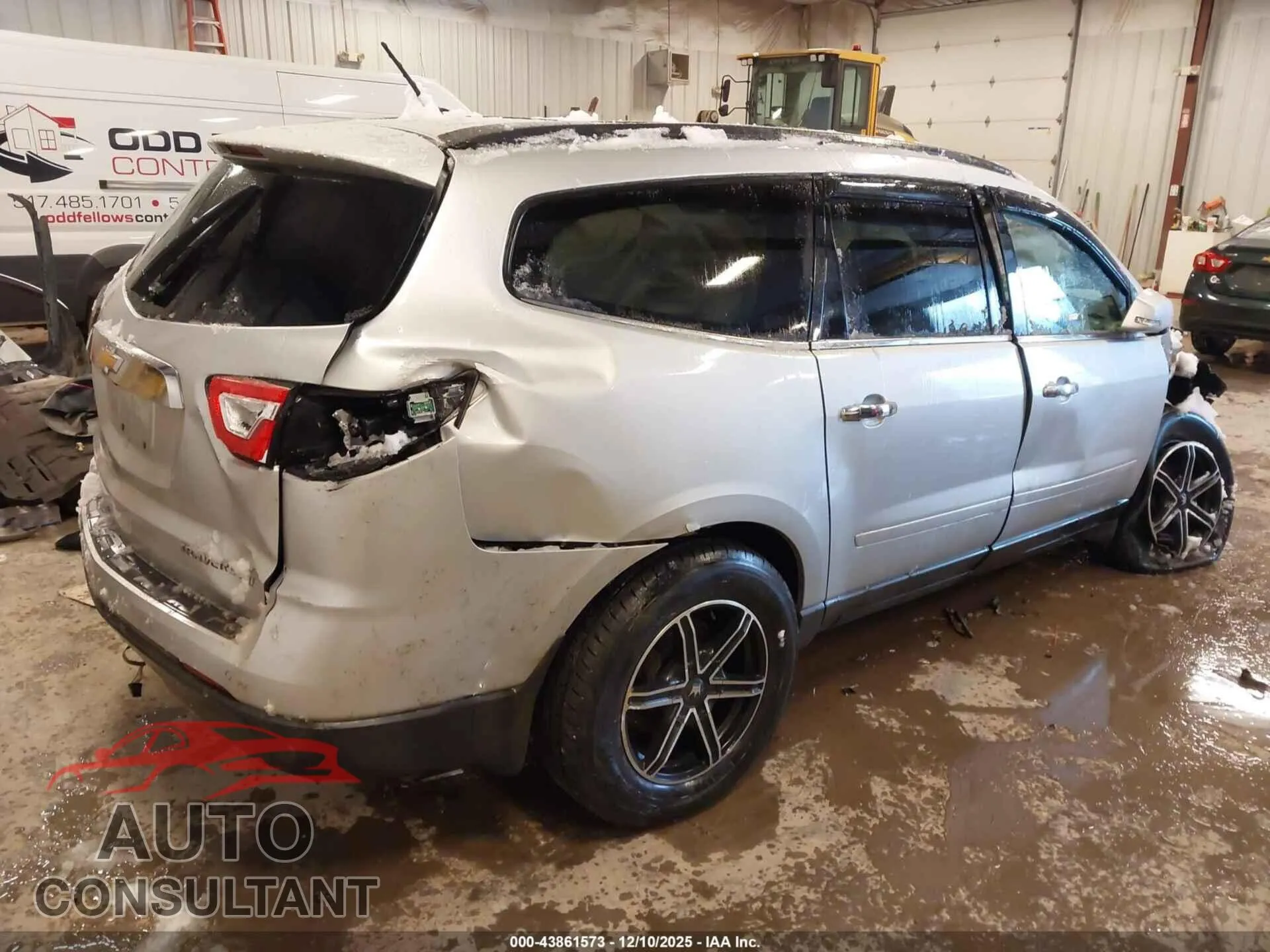 2015 CHEVROLET TRAVERSE Damaged VIN 1GNKVHKD9FJ298812 – dashboard