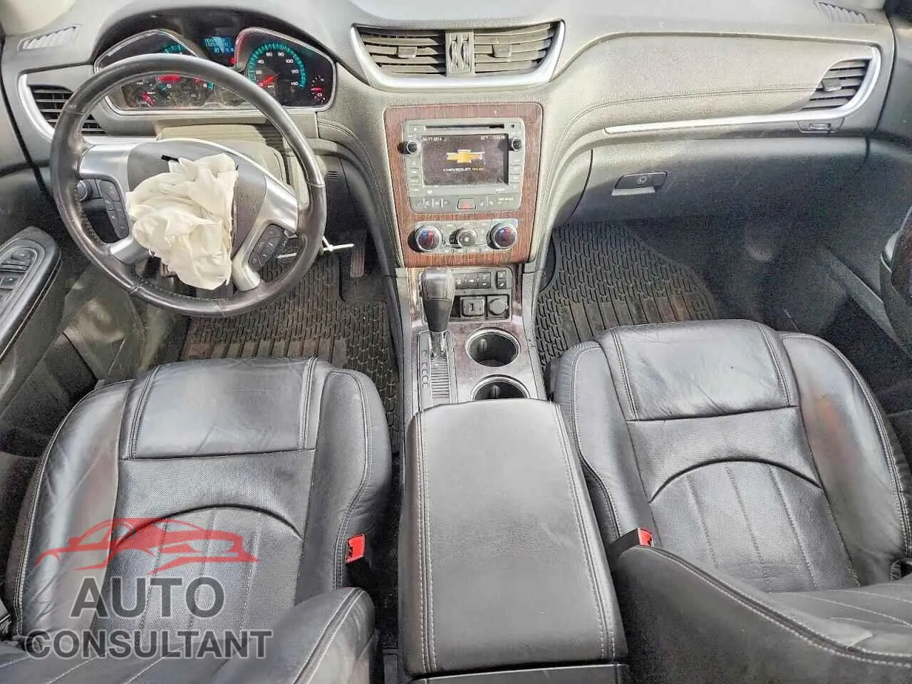 2017 CHEVROLET TRAVERSE Damaged VIN 1GNKVJKD6HJ120298 – undercarriage