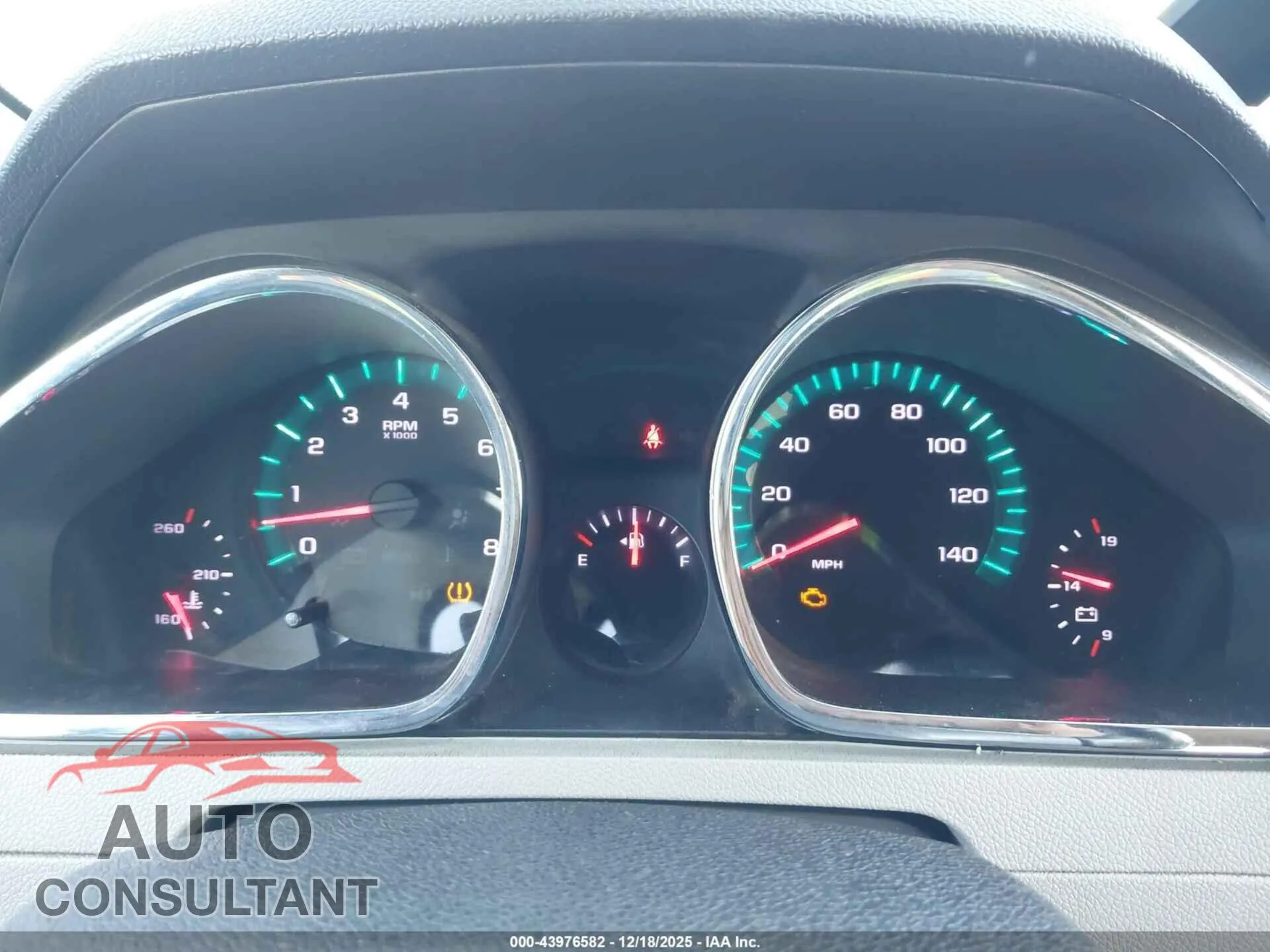 2012 CHEVROLET TRAVERSE Damaged VIN 1GNKVLED1CJ142855 – exterior detail