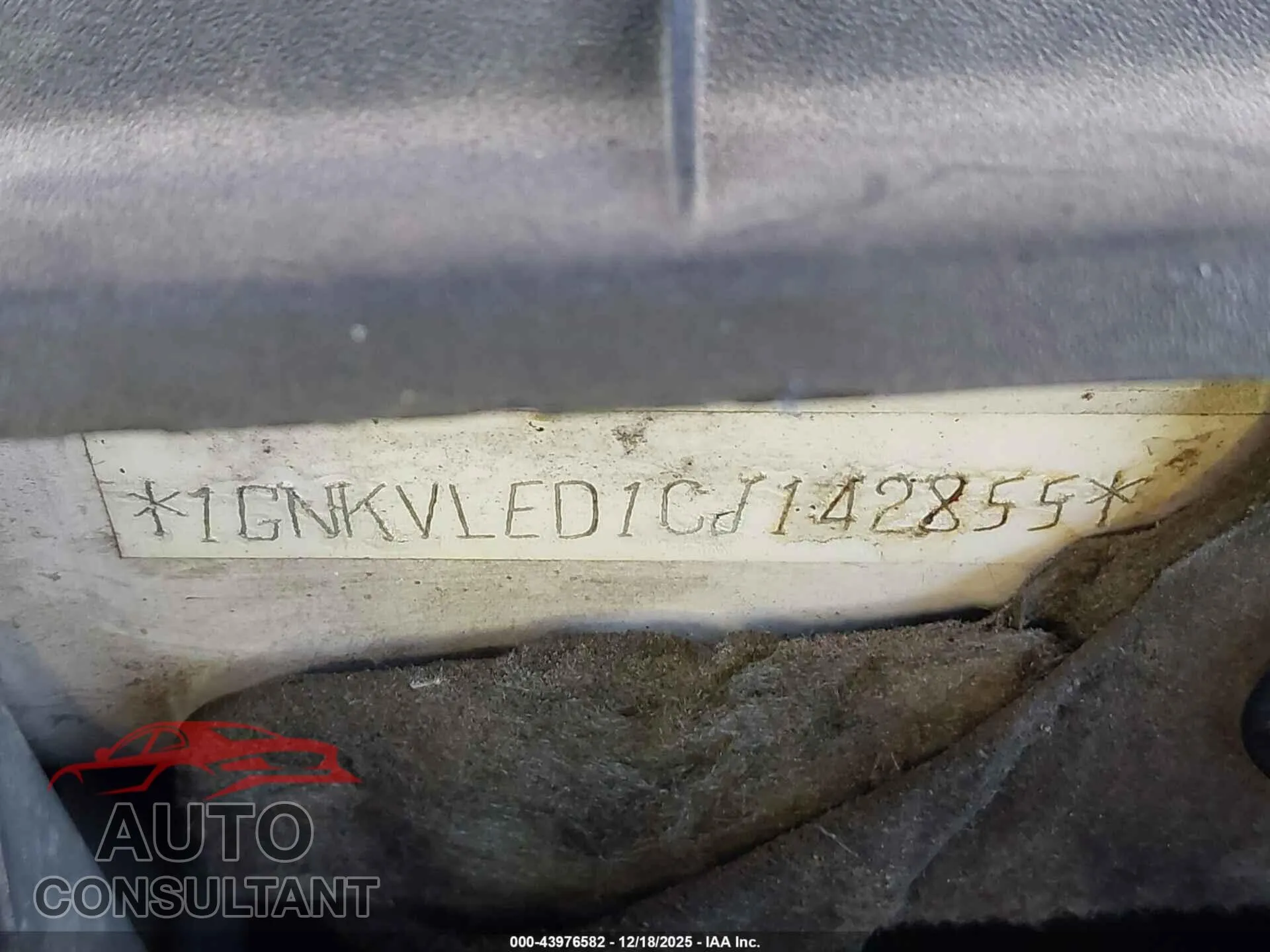 2012 CHEVROLET TRAVERSE Damaged VIN 1GNKVLED1CJ142855 – trunk area
