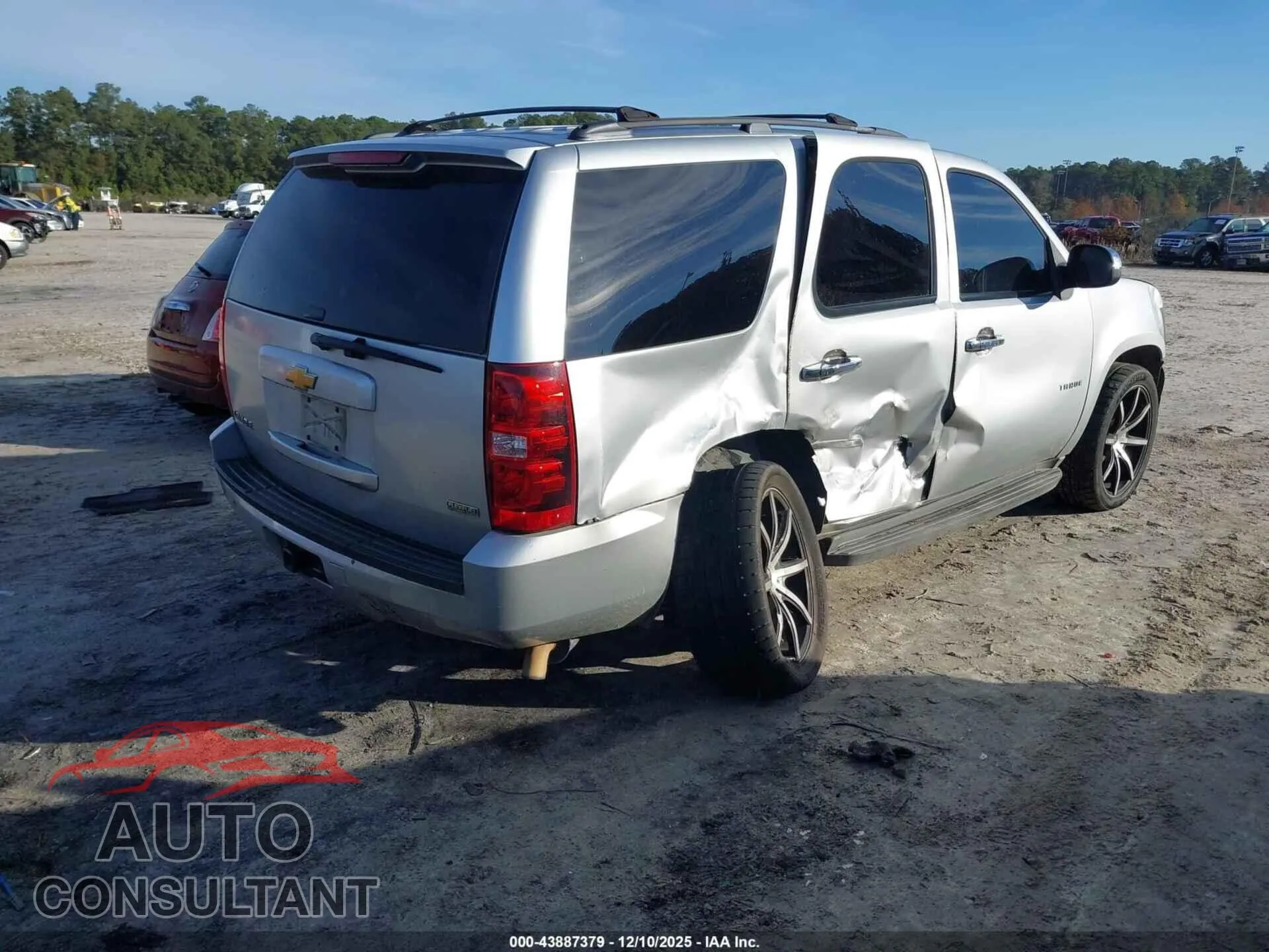 2012 CHEVROLET TAHOE Damaged VIN 1GNSCAE05CR294341 – dashboard