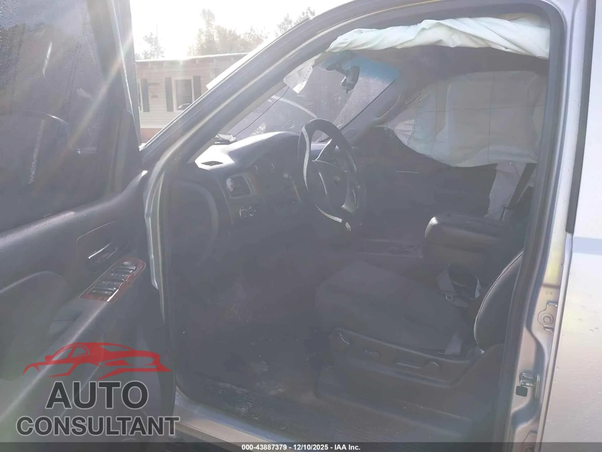 2012 CHEVROLET TAHOE Damaged VIN 1GNSCAE05CR294341 – interior seats