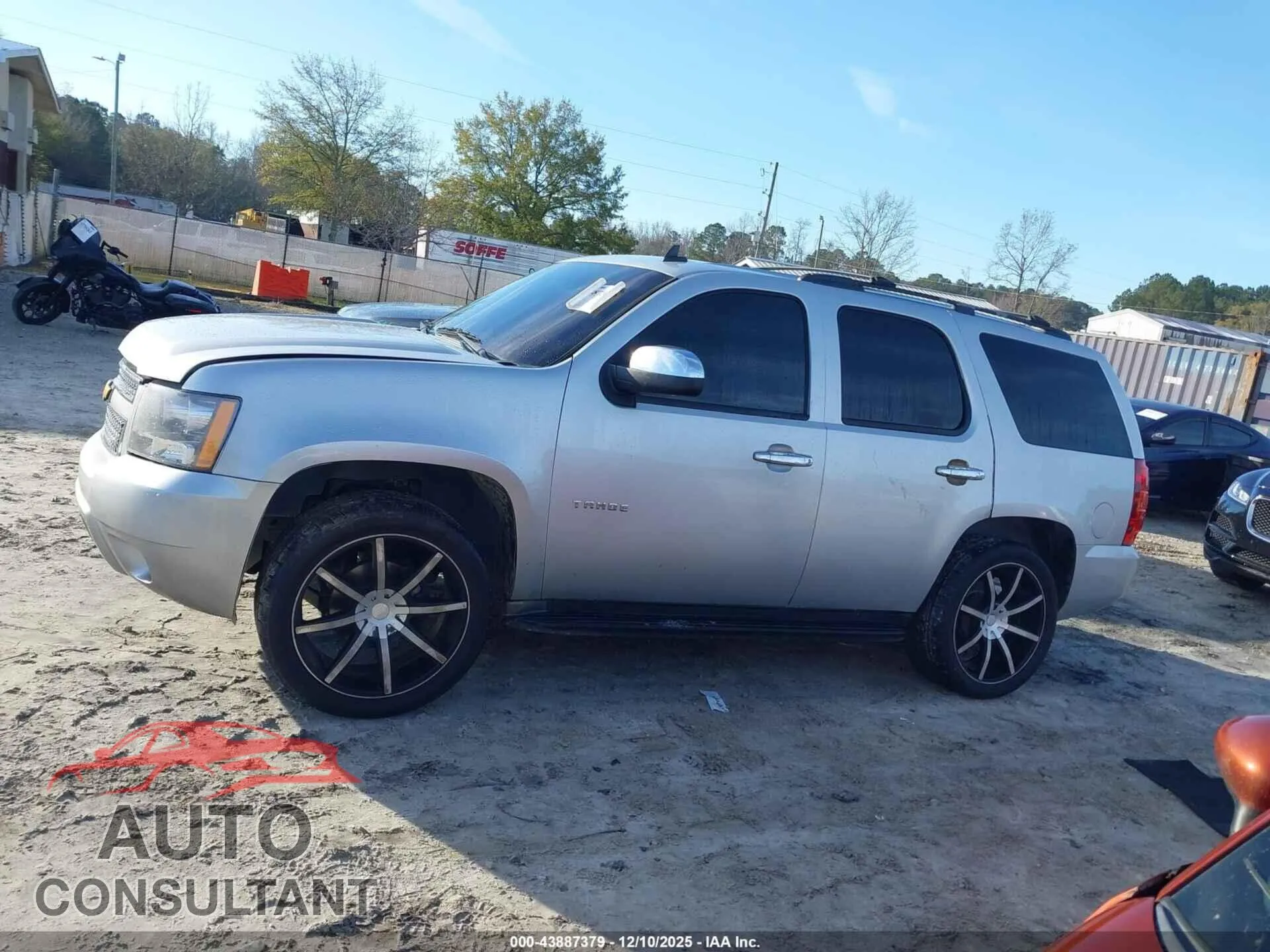 2012 CHEVROLET TAHOE Damaged VIN 1GNSCAE05CR294341 – photo 14