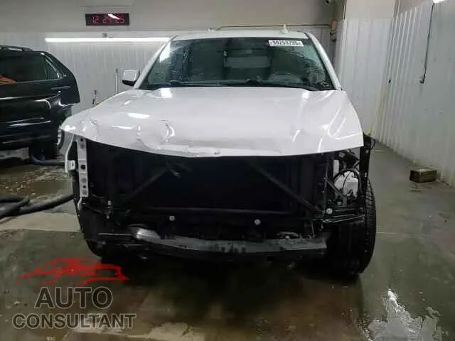 2017 CHEVROLET SUBURBAN Damaged VIN 1GNSCHKC6HR309203 – photo 15 2017 CHEVROLET SUBURBAN Damaged VIN 1GNSCHKC6HR309203 – photo 15