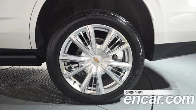 2022 Chevrolet Tahoe 6.2 Dark Knight 4WD Sold VIN 1GNSK8KL0NR275516 – photo 13 2022 Chevrolet Tahoe 6.2 Dark Knight 4WD Sold VIN 1GNSK8KL0NR275516 – photo 13