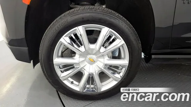2023 Chevrolet Tahoe 6.2 Dark Knight 4WD Sold VIN 1GNSK8KL4PR180086 – trunk area 2023 Chevrolet Tahoe 6.2 Dark Knight 4WD Sold VIN 1GNSK8KL4PR180086 – trunk area