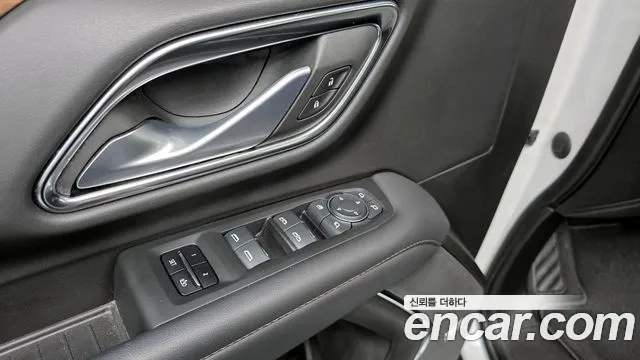 2022 Chevrolet Tahoe 6.2 Dark Knight 4WD Sold VIN 1GNSK8KLXNR282375 – trunk area 2022 Chevrolet Tahoe 6.2 Dark Knight 4WD Sold VIN 1GNSK8KLXNR282375 – trunk area