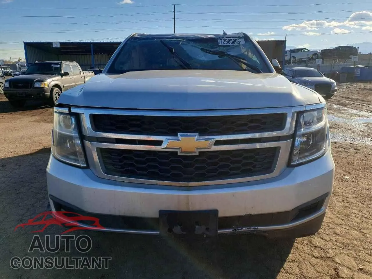 2016 CHEVROLET SUBURBAN Damaged VIN 1GNSKHKC1GR163701 – interior seats