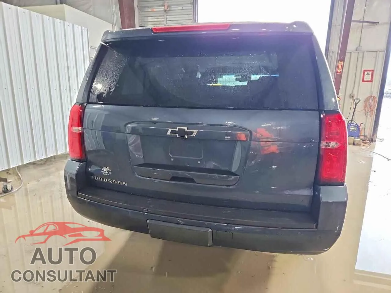 2019 CHEVROLET SUBURBAN Damaged VIN 1GNSKHKC4KR294999 – engine bay