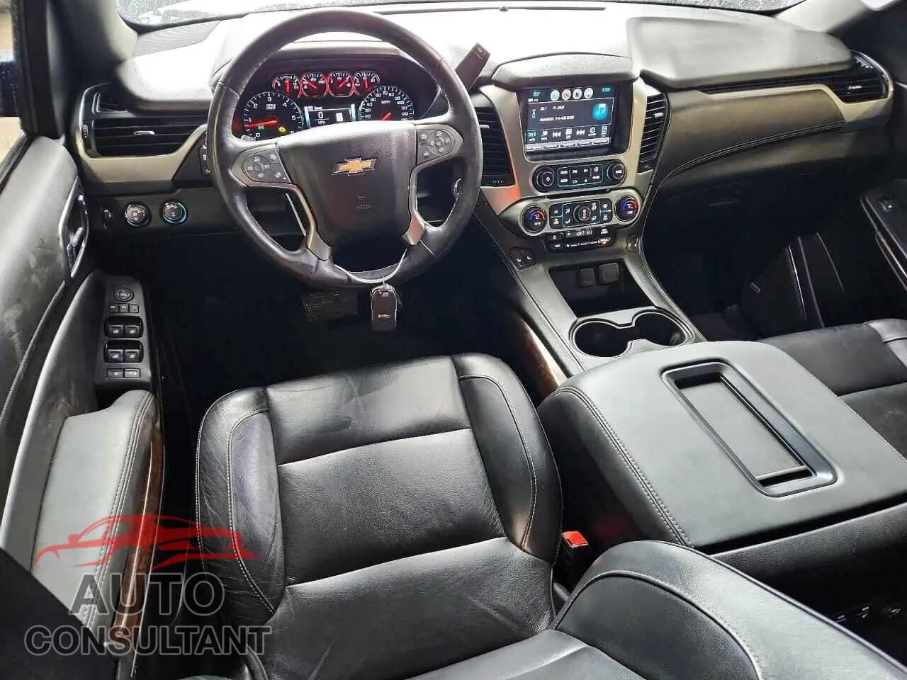 2019 CHEVROLET SUBURBAN Damaged VIN 1GNSKHKC4KR294999 – undercarriage