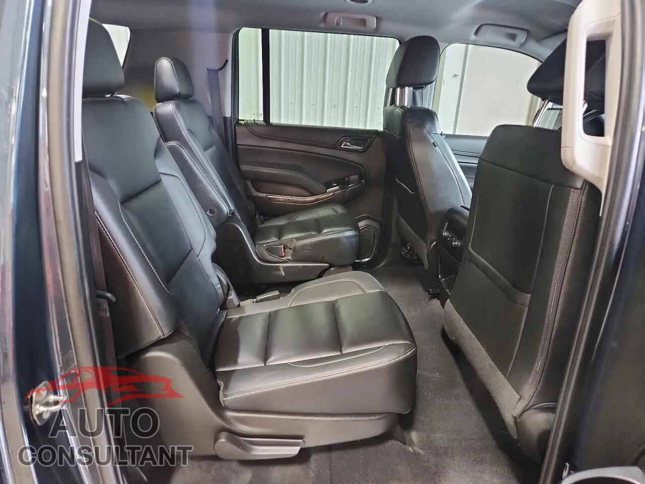 2019 CHEVROLET SUBURBAN Damaged VIN 1GNSKHKC4KR294999 – photo 11