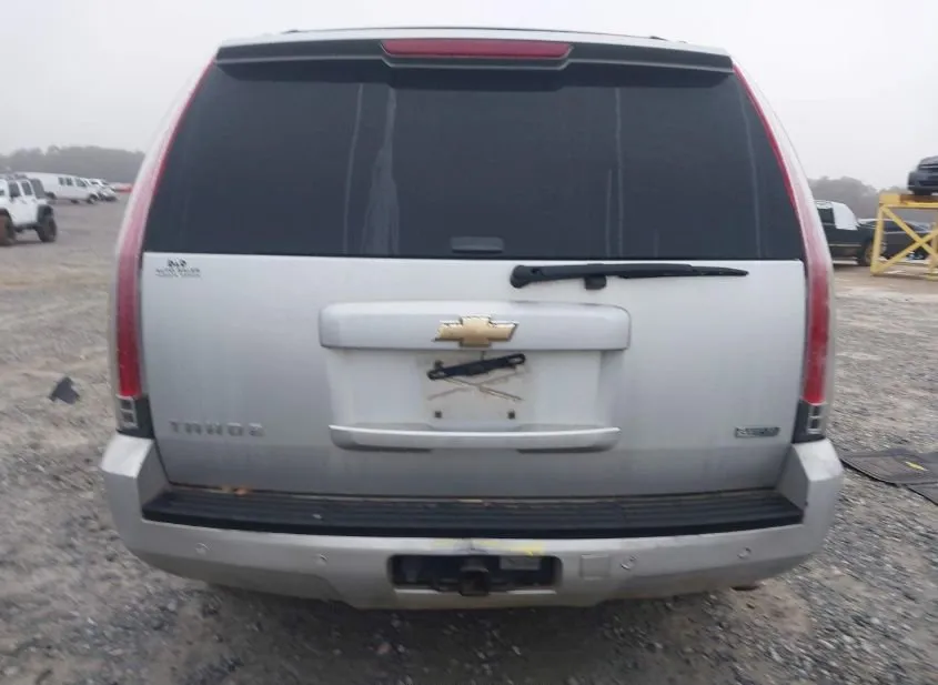 2010 CHEVROLET Tahoe Used VIN 1GNUCBE05AR186121 – photo 13
