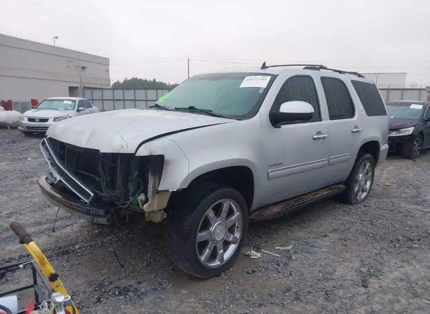 2010 CHEVROLET Tahoe Used VIN 1GNUCBE05AR186121 – photo 17