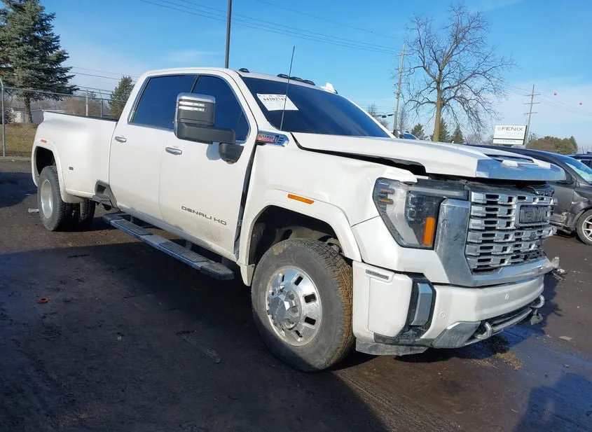 2024 GMC Sierra HD Used VIN 1GT49WEY5RF268125 – dashboard
