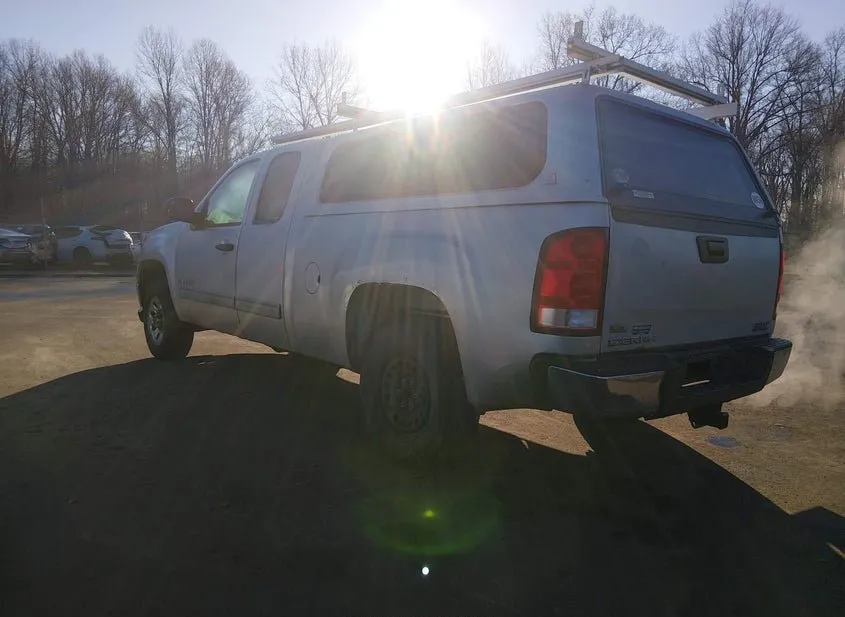 2011 GMC SIERRA Used VIN 1GTR1UEA2BZ326684 – dashboard