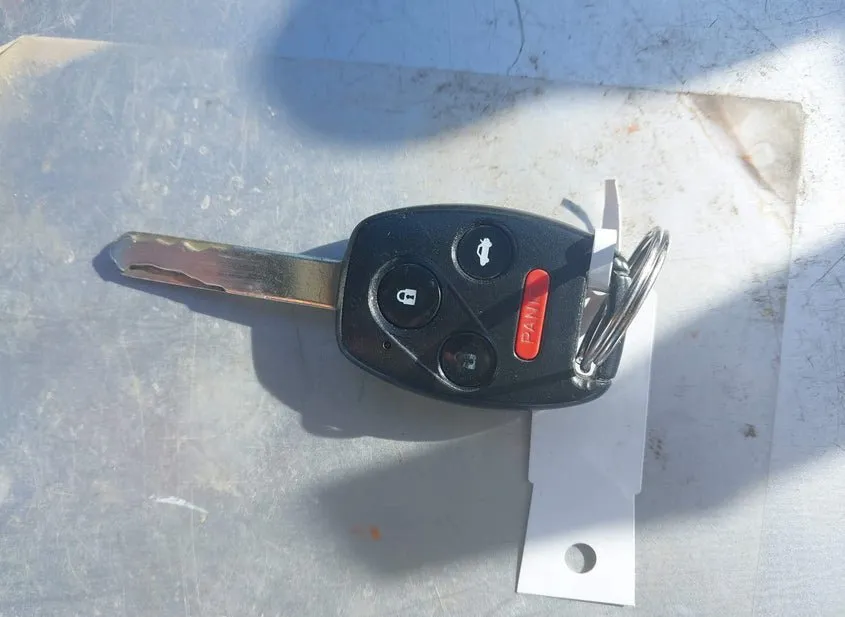 2005 HONDA Accord Used VIN 1HGCM56705A010646 – photo 12