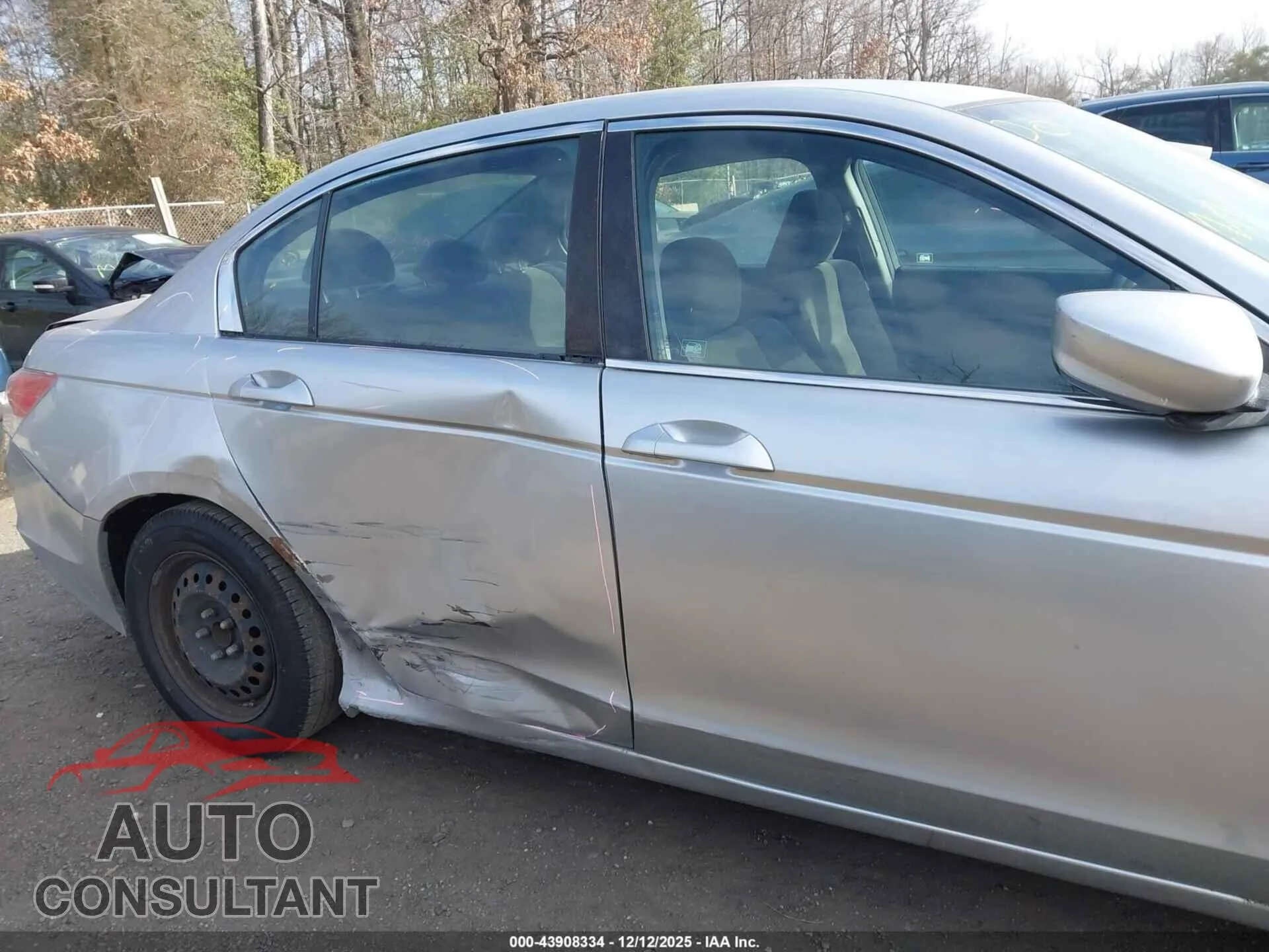 2009 HONDA ACCORD Damaged VIN 1HGCP26319A030400 – engine bay