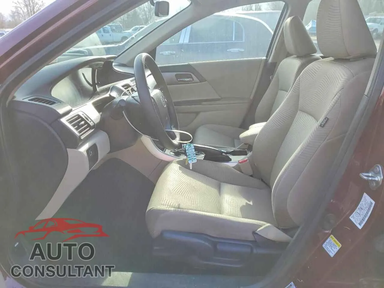 2014 HONDA ACCORD Damaged VIN 1HGCR2F38EA162154 – exterior detail