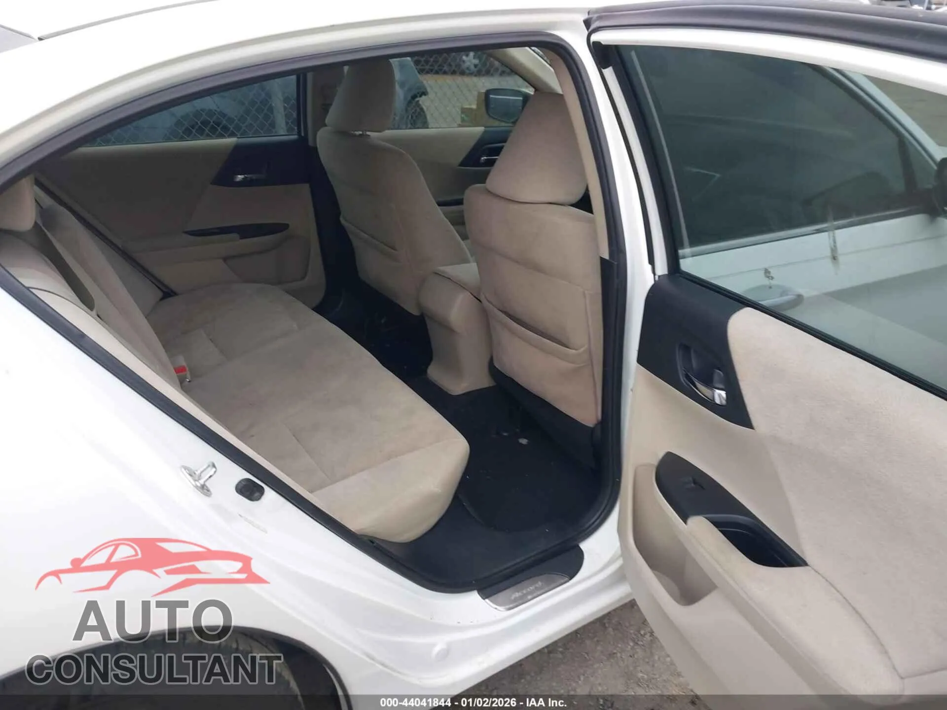 2013 HONDA ACCORD Damaged VIN 1HGCR2F3XDA103007 – undercarriage