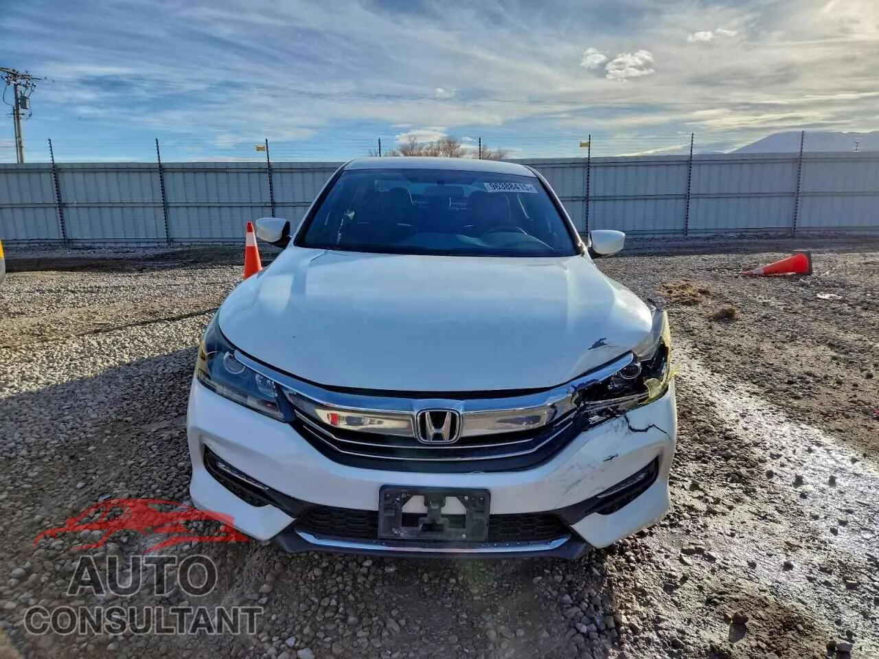 2016 HONDA ACCORD Damaged VIN 1HGCR2F58GA102041 – interior seats