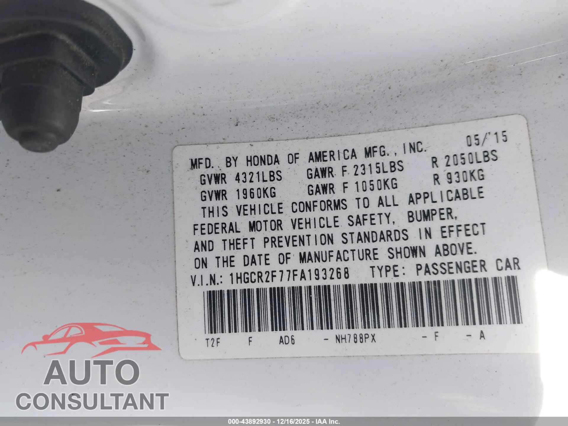 2015 HONDA ACCORD Damaged VIN 1HGCR2F77FA193268 – trunk area 2015 HONDA ACCORD Damaged VIN 1HGCR2F77FA193268 – trunk area