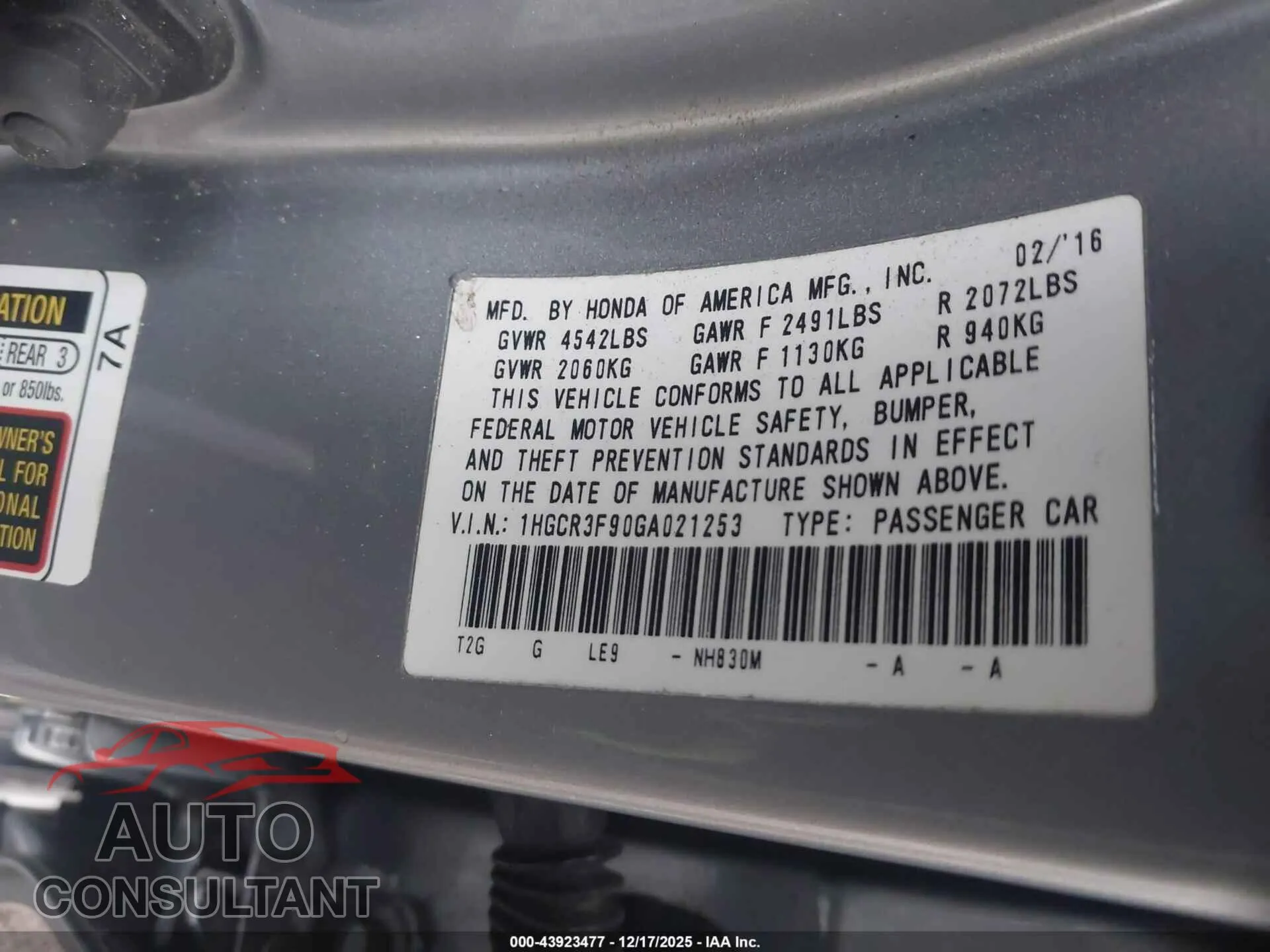 2016 HONDA ACCORD Damaged VIN 1HGCR3F90GA021253 – trunk area