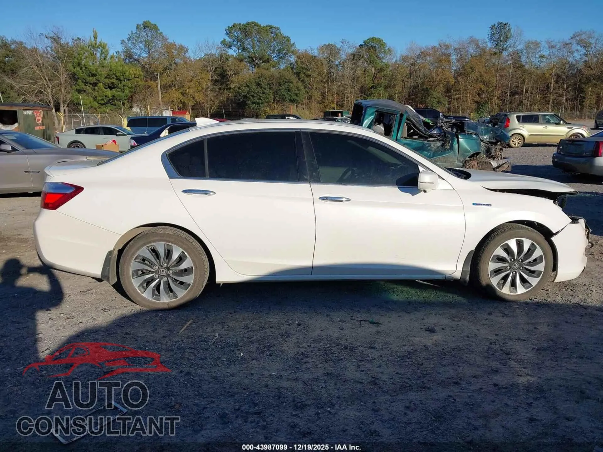 2014 HONDA ACCORD HYBRID Damaged VIN 1HGCR6F33EA001167 – photo 14