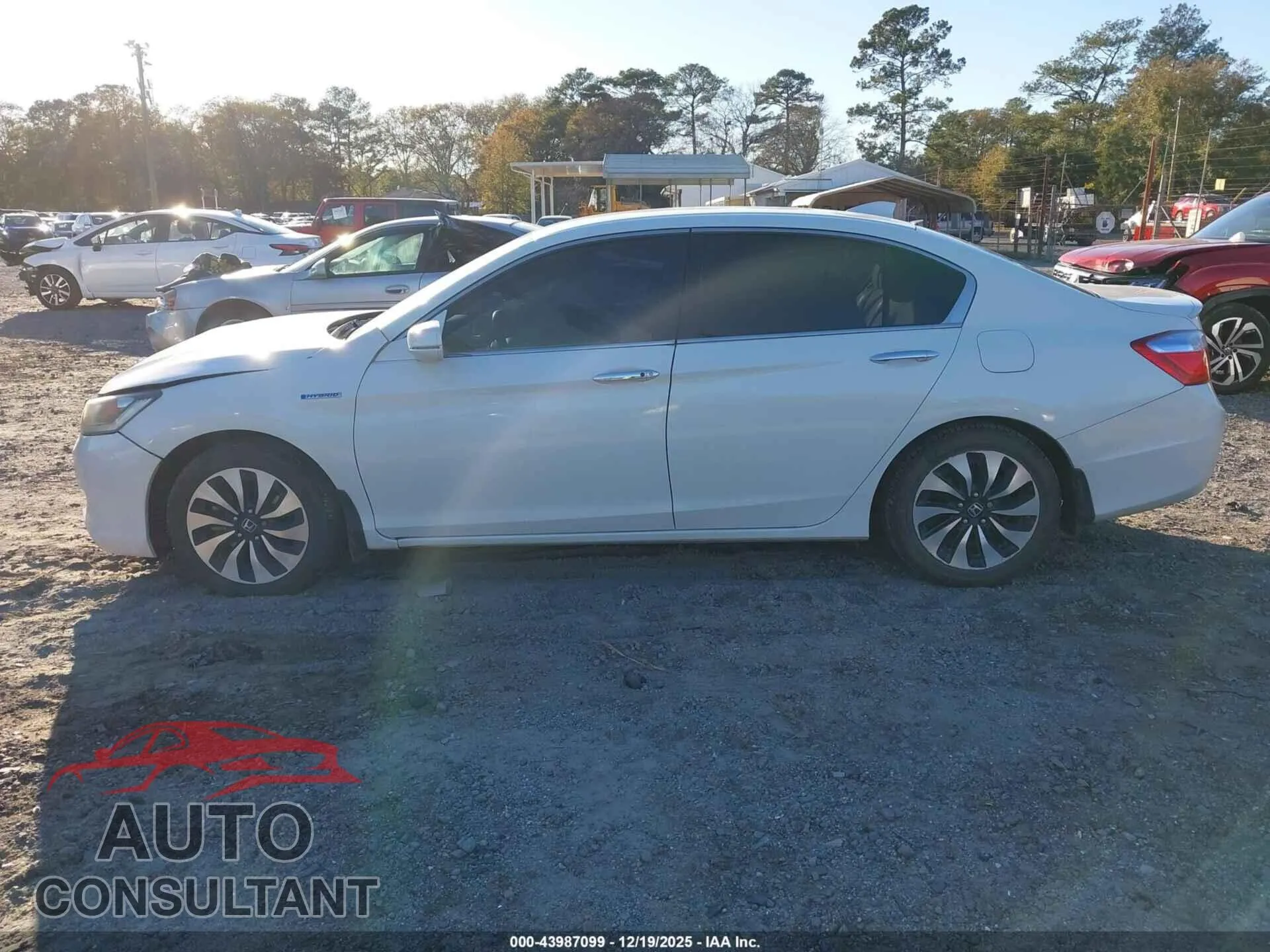2014 HONDA ACCORD HYBRID Damaged VIN 1HGCR6F33EA001167 – photo 15