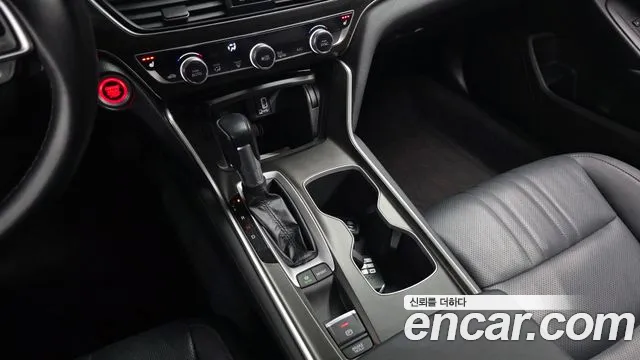 2019 Honda Accord 10th Gen 1.5 Turbo Sold VIN 1HGCV1650KA510008 – trunk area