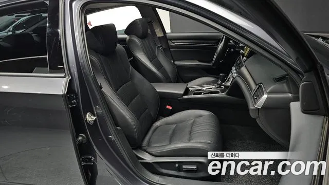 2019 Honda Accord 10th Gen 1.5 Turbo Sold VIN 1HGCV1650KA511010 – exterior detail