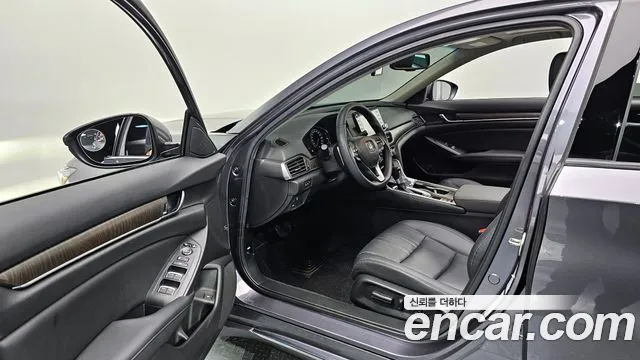 2019 Honda Accord 10th Gen 1.5 Turbo Sold VIN 1HGCV1650KA511591 – dashboard