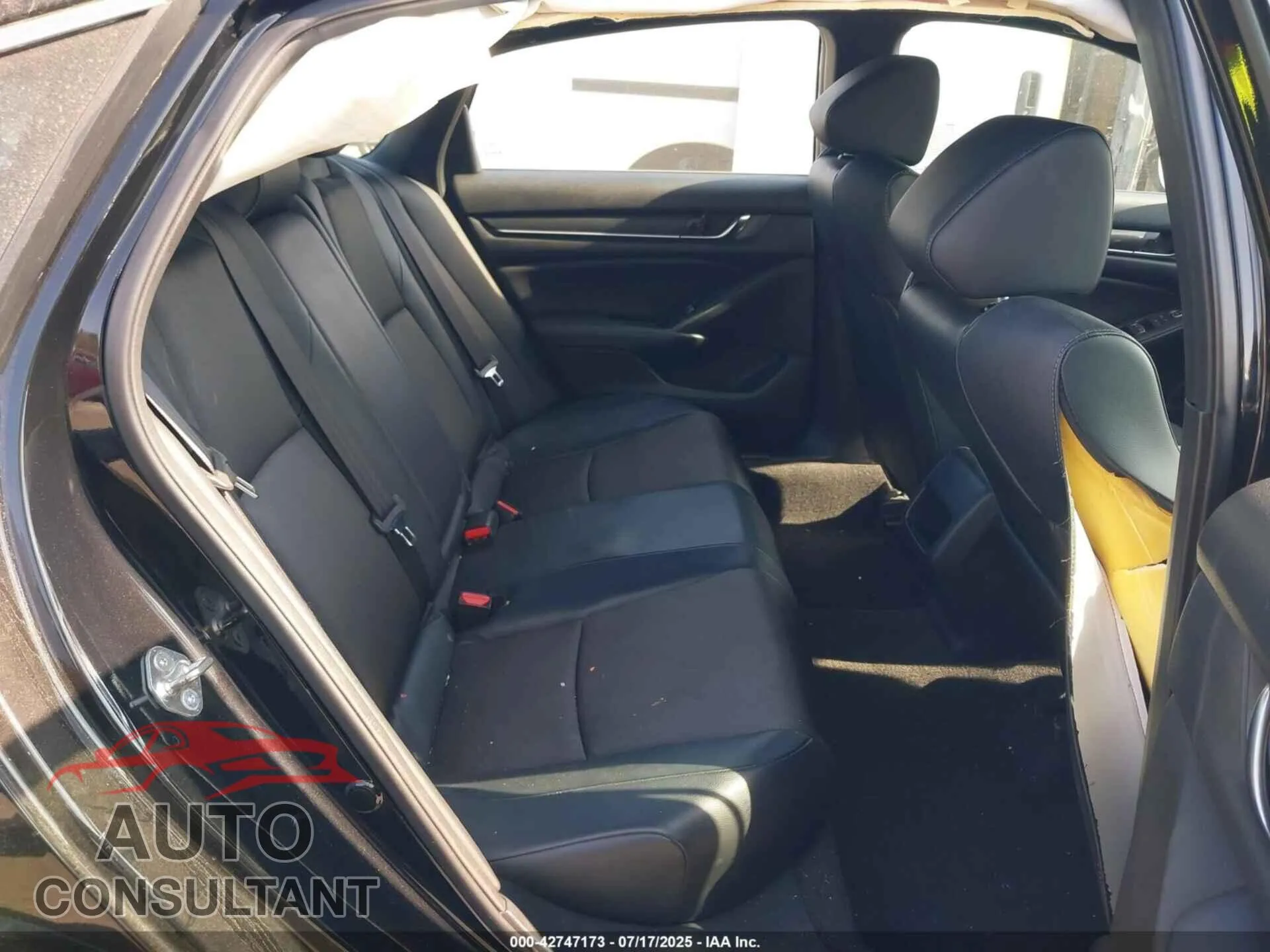 2018 HONDA ACCORD Damaged VIN 1HGCV1F34JA241854 – undercarriage